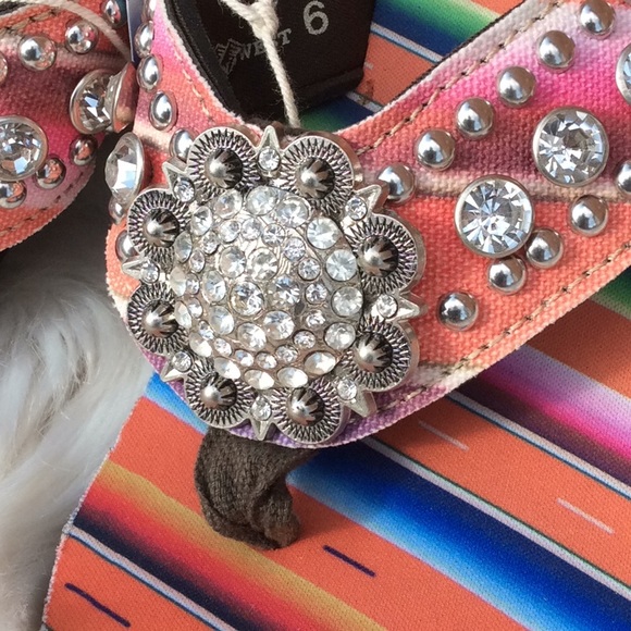 Serape Sandals 6 & 11 - Picture 6 of 11